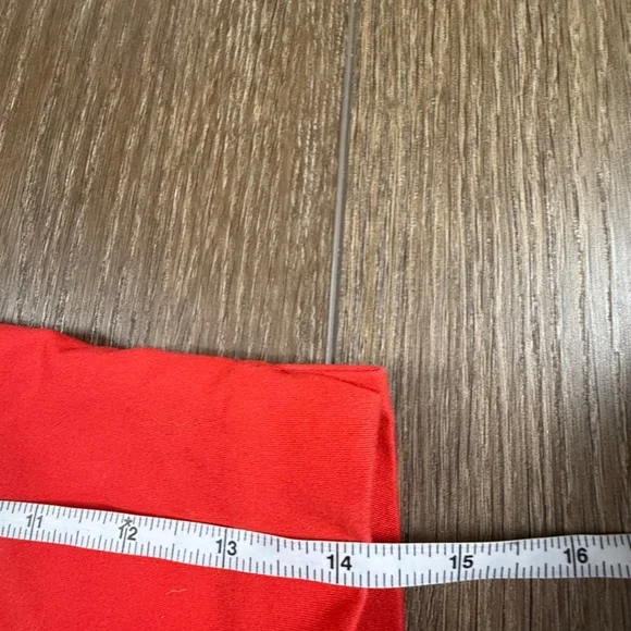 The Limited NWT Women's Tailored Shorts, Red, Size 4, 4.5" Inseam Summer - Picture 8 of 10